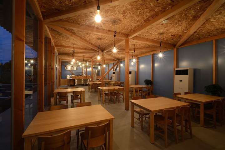 Cafeteria in Ushimado餐廳的空間設(shè)計